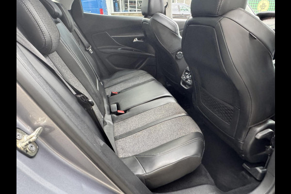 Peugeot 3008 1.2 PureTech Allure - Panorama dak I Navigatie I LED/Xenon I PDC /Camera I Airco I Sport velgen I Dealer onderhouden Peugeot 3008 1.2 PureTech Allure - Panorama dak I Navigatie I LED/Xenon I PDC /Camera I Airco I Sport velgen I Dealer onderhouden