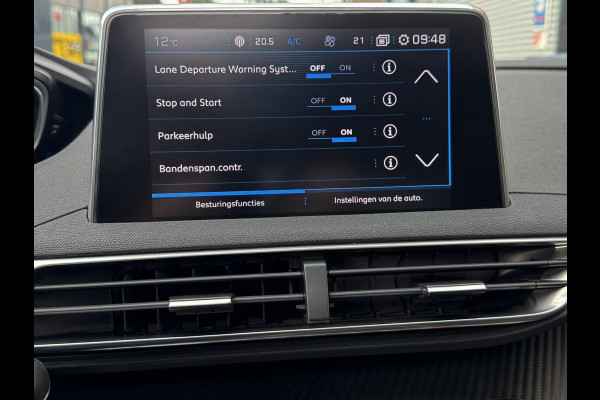 Peugeot 3008 1.2 PureTech Allure - Panorama dak I Navigatie I LED/Xenon I PDC /Camera I Airco I Sport velgen I Dealer onderhouden Peugeot 3008 1.2 PureTech Allure - Panorama dak I Navigatie I LED/Xenon I PDC /Camera I Airco I Sport velgen I Dealer onderhouden