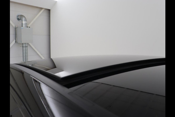 Mercedes-Benz A-Klasse 160 AMG | Panoramadak | Carplay | Matrix LED | Memory | Stoelverwarming | Leder/Alcantara | Sfeerverlichting | Keyless | Widescreen | Navigatie | Camera Mercedes-Benz A-Klasse 160 AMG | Panoramadak | Carplay | Matrix LED | Memory | Stoelverwarming | Leder/Alcantara | Sfeerverlichting | Keyless | Widescreen | Navigatie | Camera