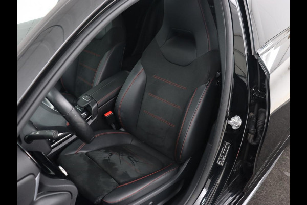 Mercedes-Benz A-Klasse 160 AMG | Panoramadak | Carplay | Matrix LED | Memory | Stoelverwarming | Leder/Alcantara | Sfeerverlichting | Keyless | Widescreen | Navigatie | Camera Mercedes-Benz A-Klasse 160 AMG | Panoramadak | Carplay | Matrix LED | Memory | Stoelverwarming | Leder/Alcantara | Sfeerverlichting | Keyless | Widescreen | Navigatie | Camera