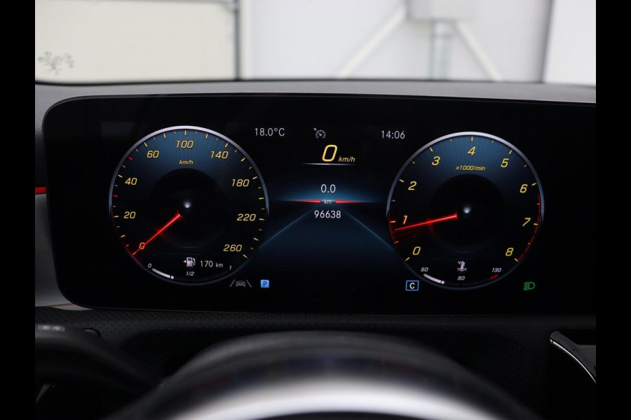 Mercedes-Benz A-Klasse 160 AMG | Panoramadak | Carplay | Matrix LED | Memory | Stoelverwarming | Leder/Alcantara | Sfeerverlichting | Keyless | Widescreen | Navigatie | Camera Mercedes-Benz A-Klasse 160 AMG | Panoramadak | Carplay | Matrix LED | Memory | Stoelverwarming | Leder/Alcantara | Sfeerverlichting | Keyless | Widescreen | Navigatie | Camera