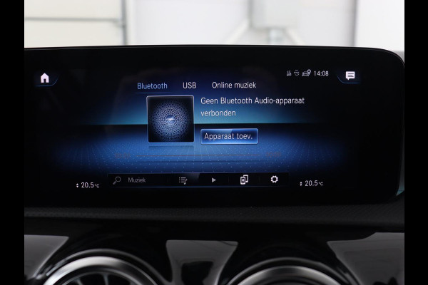 Mercedes-Benz A-Klasse 160 AMG | Panoramadak | Carplay | Matrix LED | Memory | Stoelverwarming | Leder/Alcantara | Sfeerverlichting | Keyless | Widescreen | Navigatie | Camera Mercedes-Benz A-Klasse 160 AMG | Panoramadak | Carplay | Matrix LED | Memory | Stoelverwarming | Leder/Alcantara | Sfeerverlichting | Keyless | Widescreen | Navigatie | Camera