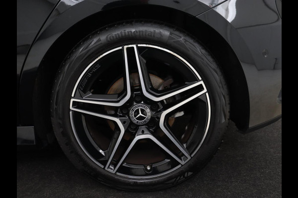Mercedes-Benz A-Klasse 160 AMG | Panoramadak | Carplay | Matrix LED | Memory | Stoelverwarming | Leder/Alcantara | Sfeerverlichting | Keyless | Widescreen | Navigatie | Camera Mercedes-Benz A-Klasse 160 AMG | Panoramadak | Carplay | Matrix LED | Memory | Stoelverwarming | Leder/Alcantara | Sfeerverlichting | Keyless | Widescreen | Navigatie | Camera