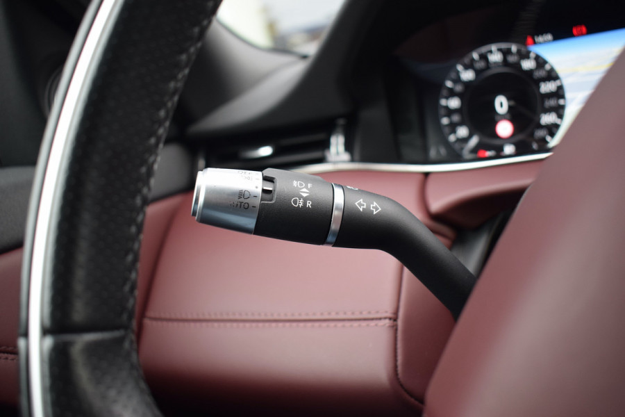 Land Rover Range Rover Evoque 2.0 P200 AWD R-Dynamic HSE | VOL! | Meridian | Leer | Stuur- en Stoelverw. Land Rover Range Rover Evoque 2.0 P200 AWD R-Dynamic HSE | VOL! | Meridian | Leer | Stuur- en Stoelverw.