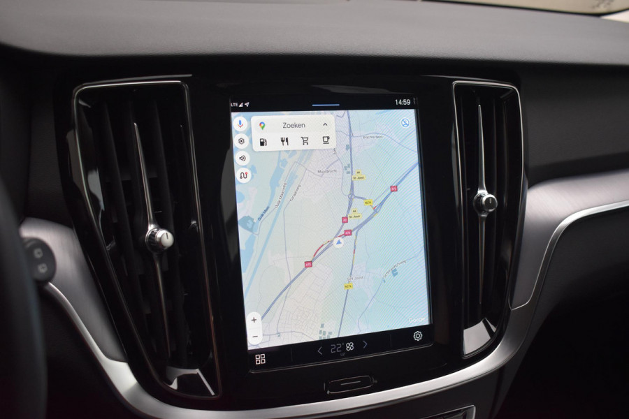 Volvo V60 B4 211PK Automaat Core / Navigatie / Achteruitrijcamera / Elektrische achterklep / LM Velgen / Elektr. Trekhaak / Parkeersensoren voor+achter Volvo V60 B4 211PK Automaat Core / Navigatie / Achteruitrijcamera / Elektrische achterklep / LM Velgen / Elektr. Trekhaak / Parkeersensoren voor+achter