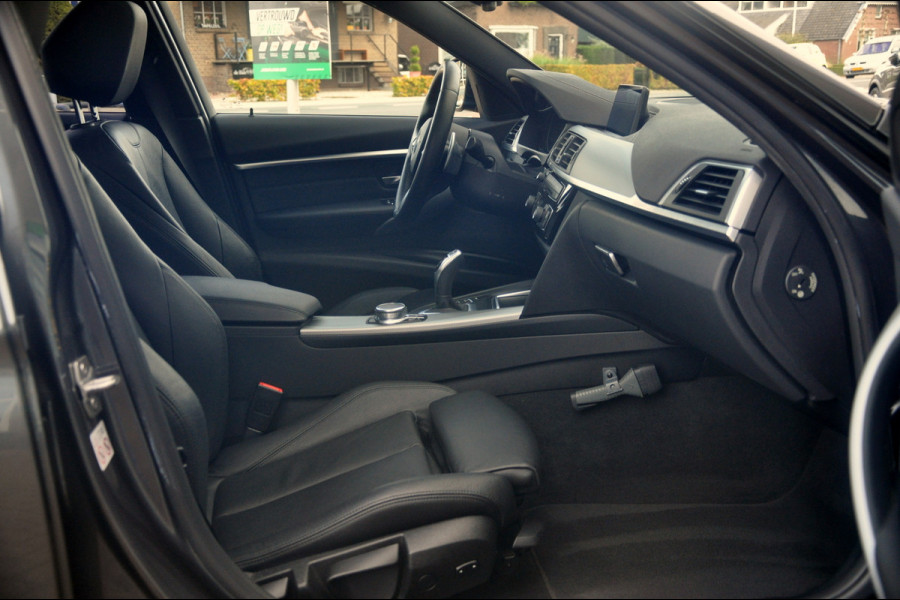 BMW 3-serie 340i M Sport Edition | Zeer nette staat! | NLse Auto | 53.800 km! BMW 3-serie 340i M Sport Edition | Zeer nette staat! | NLse Auto | 53.800 km!