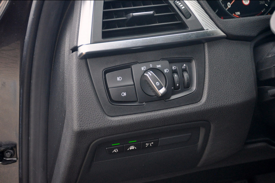 BMW 3-serie 340i M Sport Edition | Zeer nette staat! | NLse Auto | 53.800 km! BMW 3-serie 340i M Sport Edition | Zeer nette staat! | NLse Auto | 53.800 km!