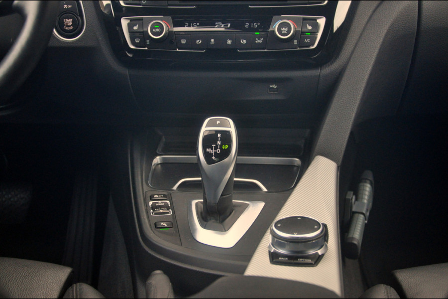 BMW 3-serie 340i M Sport Edition | Zeer nette staat! | NLse Auto | 53.800 km! BMW 3-serie 340i M Sport Edition | Zeer nette staat! | NLse Auto | 53.800 km!