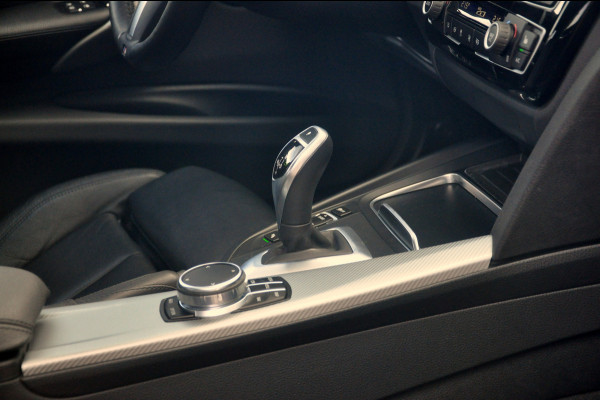 BMW 3-serie 340i M Sport Edition | Zeer nette staat! | NLse Auto | 53.800 km! BMW 3-serie 340i M Sport Edition | Zeer nette staat! | NLse Auto | 53.800 km!