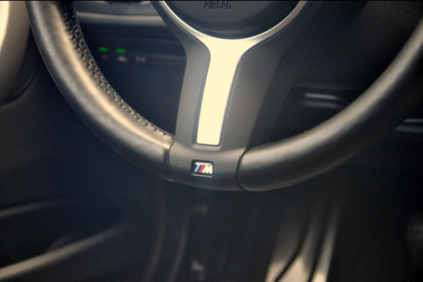 BMW 3-serie 340i M Sport Edition | Zeer nette staat! | NLse Auto | 53.800 km! BMW 3-serie 340i M Sport Edition | Zeer nette staat! | NLse Auto | 53.800 km!