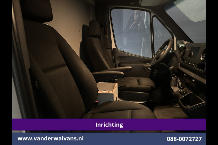 Mercedes-Benz Sprinter 316 CDI 164pk L2H2 inrichting Euro6 Airco | 3500kg Trekhaak | Camera | Apple Carplay Cruisecontrol, Android Auto, Parkeersensoren Mercedes-Benz Sprinter 316 CDI 164pk L2H2 inrichting Euro6 Airco | 3500kg Trekhaak | Camera | Apple Carplay Cruisecontrol, Android Auto, Parkeersensoren