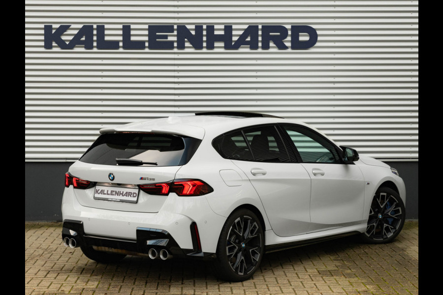 BMW 1-serie M135 xDrive - Pano - Trekhaak - Head-Up - Harman Kadon - Driving Ass