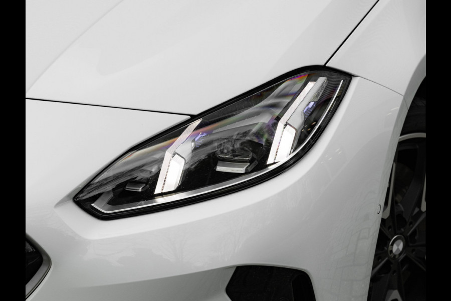 BMW 1-serie M135 xDrive - Pano - Trekhaak - Head-Up - Harman Kadon - Driving Ass