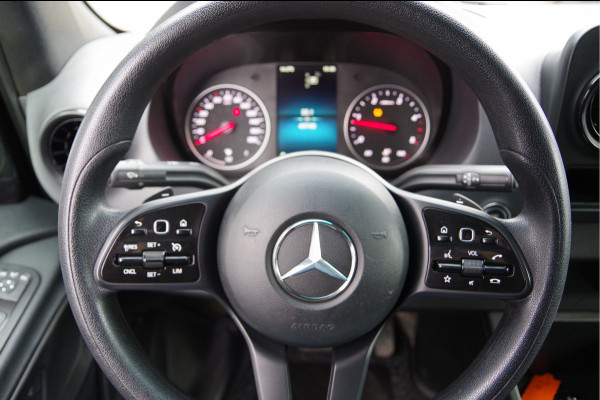 Mercedes-Benz Sprinter 315 1.9 CDI L1H1 AUT. LEDER, TREKHAAK, CAMERA, NAVI, CRUISE, CLIMA, NL AUTO, NAP Mercedes-Benz Sprinter 315 1.9 CDI L1H1 AUT. LEDER, TREKHAAK, CAMERA, NAVI, CRUISE, CLIMA, NL AUTO, NAP