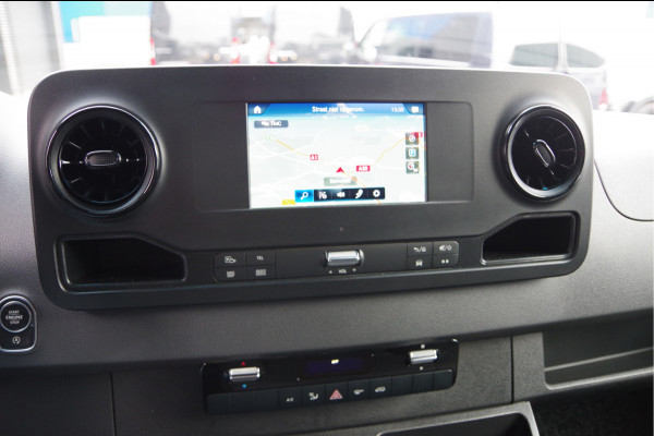 Mercedes-Benz Sprinter 315 1.9 CDI L1H1 AUT. LEDER, TREKHAAK, CAMERA, NAVI, CRUISE, CLIMA, NL AUTO, NAP Mercedes-Benz Sprinter 315 1.9 CDI L1H1 AUT. LEDER, TREKHAAK, CAMERA, NAVI, CRUISE, CLIMA, NL AUTO, NAP