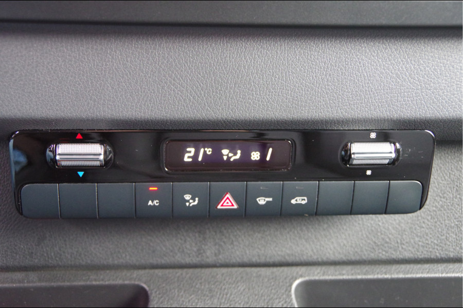 Mercedes-Benz Sprinter 315 1.9 CDI L1H1 AUT. LEDER, TREKHAAK, CAMERA, NAVI, CRUISE, CLIMA, NL AUTO, NAP Mercedes-Benz Sprinter 315 1.9 CDI L1H1 AUT. LEDER, TREKHAAK, CAMERA, NAVI, CRUISE, CLIMA, NL AUTO, NAP