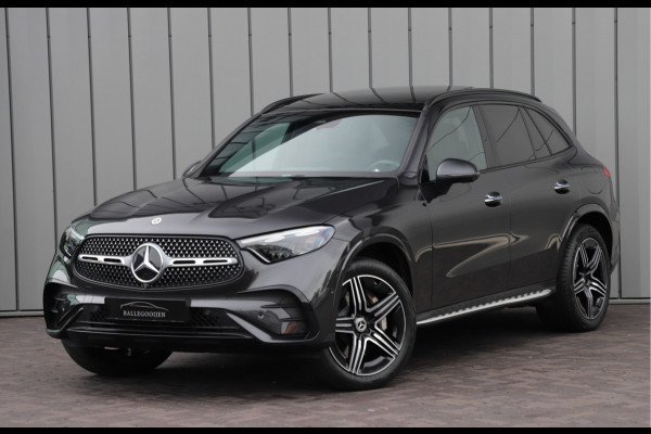Mercedes-Benz GLC 300e AMG 4-Matic | 313PK | Achterasbesturing | Luchtvering | Head-up | Pano | Keyles-go | Sfeerverlichting | Distronic | Burmest Mercedes-Benz GLC 300e AMG 4-Matic | 313PK | Achterasbesturing | Luchtvering | Head-up | Pano | Keyles-go | Sfeerverlichting | Distronic | Burmest