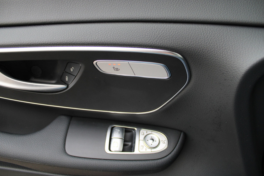 Mercedes-Benz V-Klasse 250d / Lang / AMG / DC / 2x Elec Schuifdeur / Camera / Vol Opties / NIEUWSTAAT Mercedes-Benz V-Klasse 250d / Lang / AMG / DC / 2x Elec Schuifdeur / Camera / Vol Opties / NIEUWSTAAT