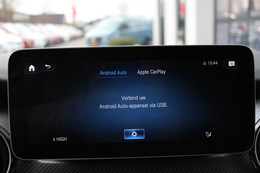 Mercedes-Benz V-Klasse 250d / Lang / AMG / DC / 2x Elec Schuifdeur / Camera / Vol Opties / NIEUWSTAAT Mercedes-Benz V-Klasse 250d / Lang / AMG / DC / 2x Elec Schuifdeur / Camera / Vol Opties / NIEUWSTAAT