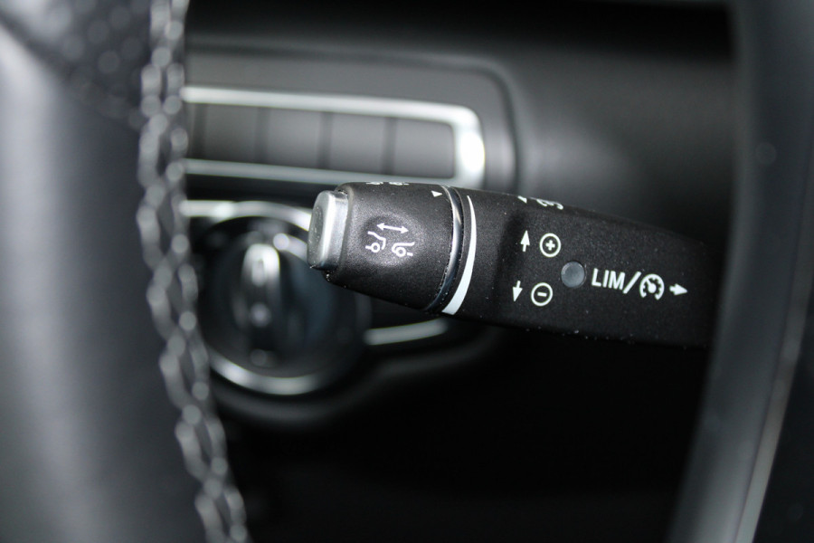 Mercedes-Benz V-Klasse 250d / Lang / AMG / DC / 2x Elec Schuifdeur / Camera / Vol Opties / NIEUWSTAAT Mercedes-Benz V-Klasse 250d / Lang / AMG / DC / 2x Elec Schuifdeur / Camera / Vol Opties / NIEUWSTAAT