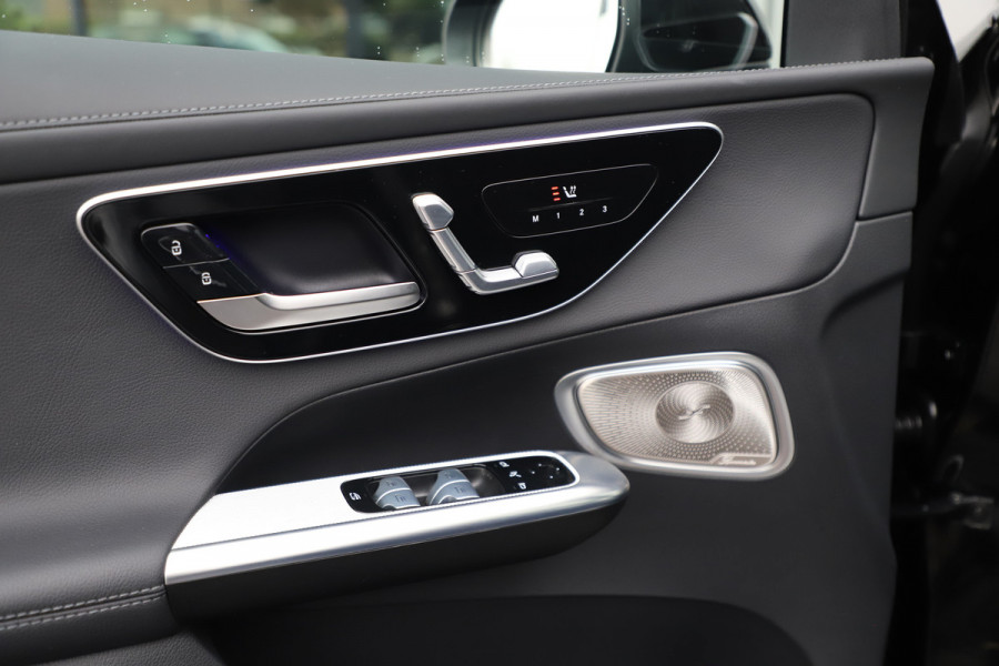 Mercedes-Benz GLC 300e AMG 4-Matic Aut9 | 313PK | Head-up | Pano | Memory | Burmester | Distronic | Digital-light | Keyles-go | Sfeerverlichting | Mercedes-Benz GLC 300e AMG 4-Matic Aut9 | 313PK | Head-up | Pano | Memory | Burmester | Distronic | Digital-light | Keyles-go | Sfeerverlichting |