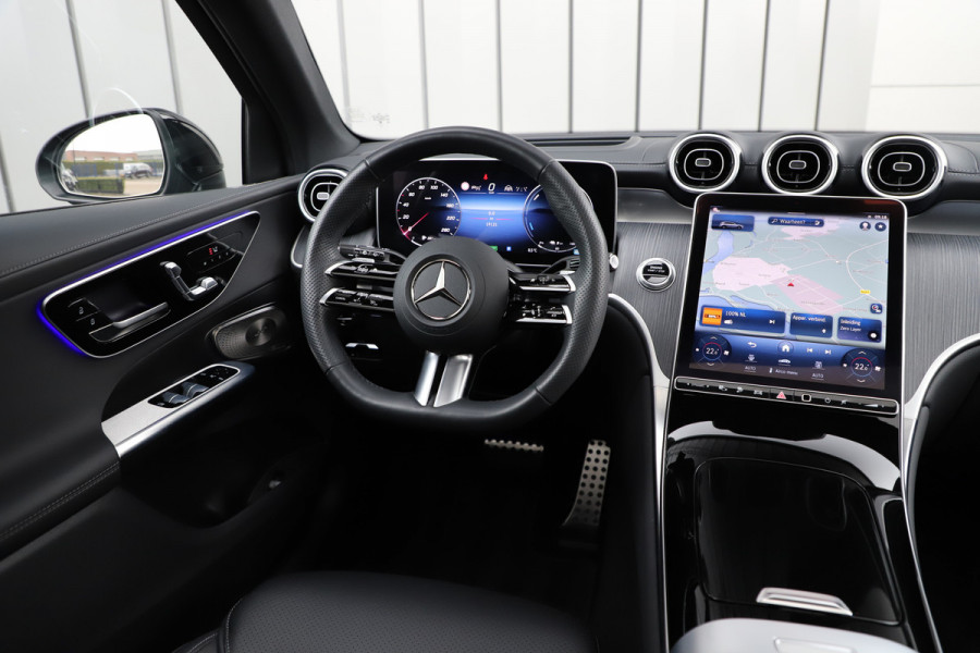 Mercedes-Benz GLC 300e AMG 4-Matic Aut9 | 313PK | Head-up | Pano | Memory | Burmester | Distronic | Digital-light | Keyles-go | Sfeerverlichting | Mercedes-Benz GLC 300e AMG 4-Matic Aut9 | 313PK | Head-up | Pano | Memory | Burmester | Distronic | Digital-light | Keyles-go | Sfeerverlichting |