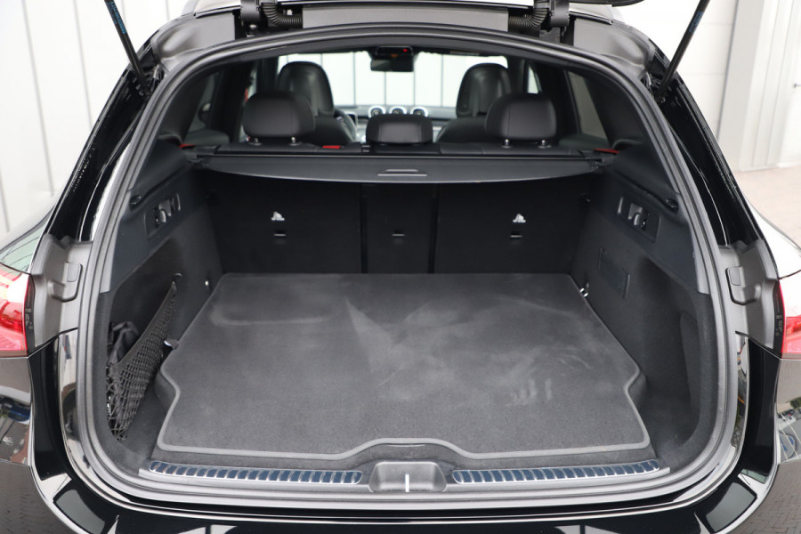 Mercedes-Benz GLC 300e AMG 4-Matic Aut9 | 313PK | Head-up | Pano | Memory | Burmester | Distronic | Digital-light | Keyles-go | Sfeerverlichting | Mercedes-Benz GLC 300e AMG 4-Matic Aut9 | 313PK | Head-up | Pano | Memory | Burmester | Distronic | Digital-light | Keyles-go | Sfeerverlichting |