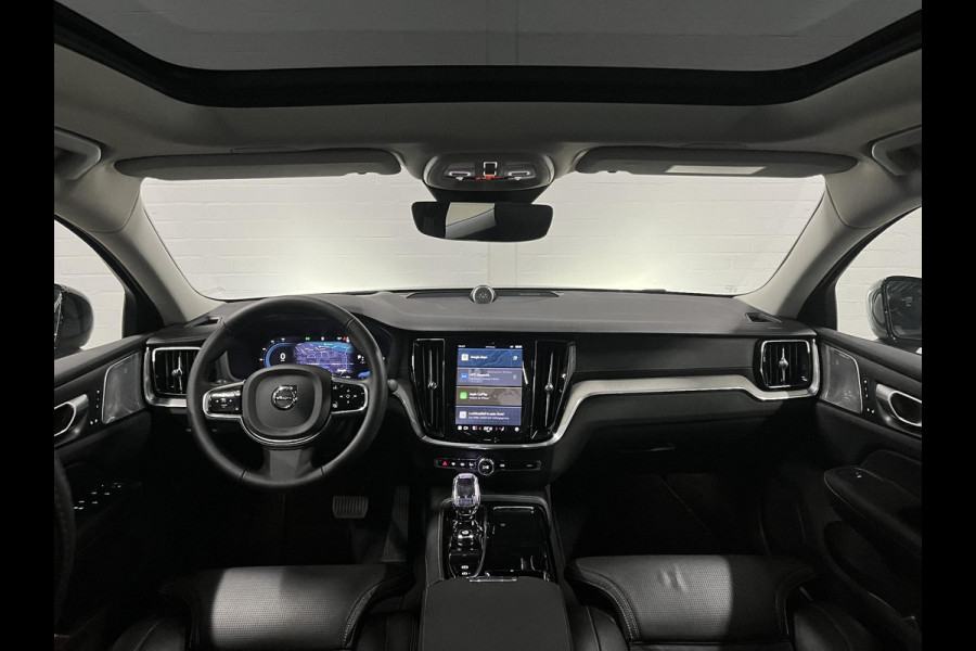 Volvo S60 2.0 Recharge T8 AWD Ultimate Dark *455 PK* | Massage | Open dak | Bowers & Wilkins | Adapt. cruise | Stoelventilatie & Stoelverwarming | Head-up Volvo S60 2.0 Recharge T8 AWD Ultimate Dark *455 PK* | Massage | Open dak | Bowers & Wilkins | Adapt. cruise | Stoelventilatie & Stoelverwarming | Head-up