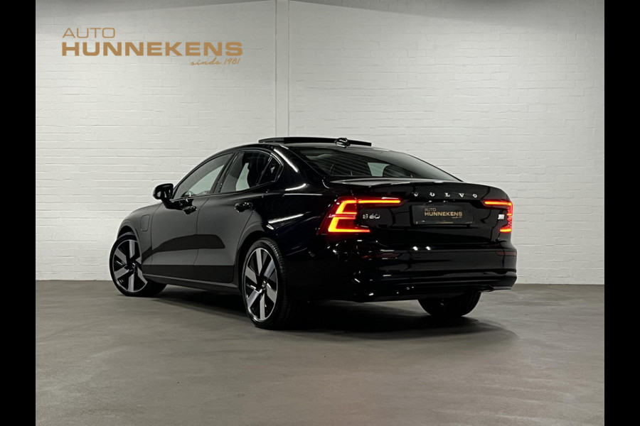 Volvo S60 2.0 Recharge T8 AWD Ultimate Dark *455 PK* | Massage | Open dak | Bowers & Wilkins | Adapt. cruise | Stoelventilatie & Stoelverwarming | Head-up Volvo S60 2.0 Recharge T8 AWD Ultimate Dark *455 PK* | Massage | Open dak | Bowers & Wilkins | Adapt. cruise | Stoelventilatie & Stoelverwarming | Head-up