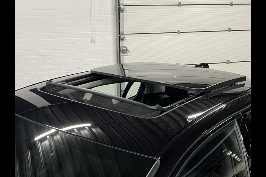 Volvo S60 2.0 Recharge T8 AWD Ultimate Dark *455 PK* | Massage | Open dak | Bowers & Wilkins | Adapt. cruise | Stoelventilatie & Stoelverwarming | Head-up Volvo S60 2.0 Recharge T8 AWD Ultimate Dark *455 PK* | Massage | Open dak | Bowers & Wilkins | Adapt. cruise | Stoelventilatie & Stoelverwarming | Head-up