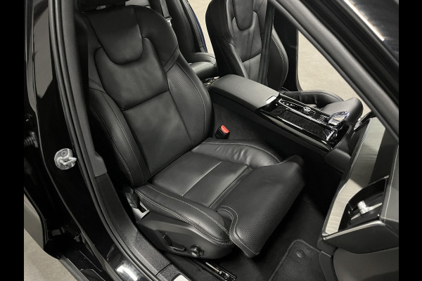 Volvo S60 2.0 Recharge T8 AWD Ultimate Dark *455 PK* | Massage | Open dak | Bowers & Wilkins | Adapt. cruise | Stoelventilatie & Stoelverwarming | Head-up Volvo S60 2.0 Recharge T8 AWD Ultimate Dark *455 PK* | Massage | Open dak | Bowers & Wilkins | Adapt. cruise | Stoelventilatie & Stoelverwarming | Head-up