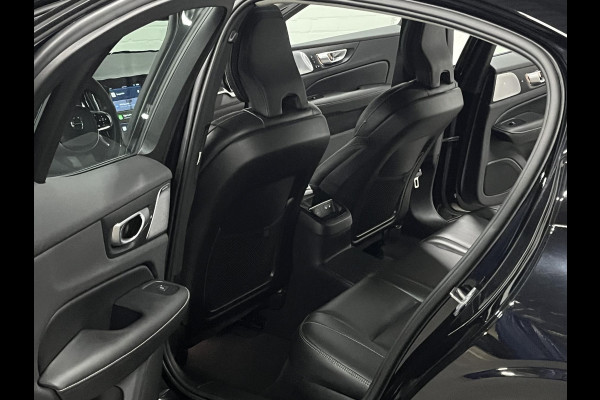 Volvo S60 2.0 Recharge T8 AWD Ultimate Dark *455 PK* | Massage | Open dak | Bowers & Wilkins | Adapt. cruise | Stoelventilatie & Stoelverwarming | Head-up Volvo S60 2.0 Recharge T8 AWD Ultimate Dark *455 PK* | Massage | Open dak | Bowers & Wilkins | Adapt. cruise | Stoelventilatie & Stoelverwarming | Head-up