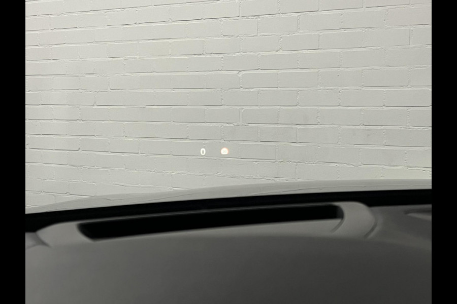 Volvo S60 2.0 Recharge T8 AWD Ultimate Dark *455 PK* | Massage | Open dak | Bowers & Wilkins | Adapt. cruise | Stoelventilatie & Stoelverwarming | Head-up Volvo S60 2.0 Recharge T8 AWD Ultimate Dark *455 PK* | Massage | Open dak | Bowers & Wilkins | Adapt. cruise | Stoelventilatie & Stoelverwarming | Head-up