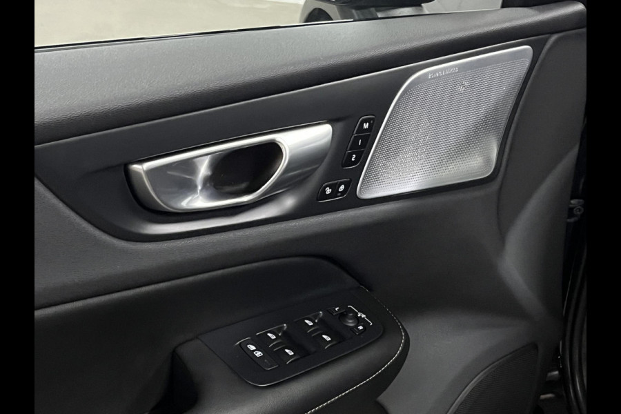 Volvo S60 2.0 Recharge T8 AWD Ultimate Dark *455 PK* | Massage | Open dak | Bowers & Wilkins | Adapt. cruise | Stoelventilatie & Stoelverwarming | Head-up Volvo S60 2.0 Recharge T8 AWD Ultimate Dark *455 PK* | Massage | Open dak | Bowers & Wilkins | Adapt. cruise | Stoelventilatie & Stoelverwarming | Head-up