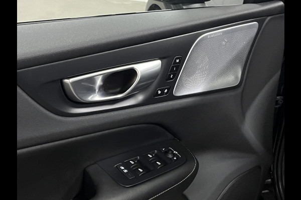 Volvo S60 2.0 Recharge T8 AWD Ultimate Dark *455 PK* | Massage | Open dak | Bowers & Wilkins | Adapt. cruise | Stoelventilatie & Stoelverwarming | Head-up Volvo S60 2.0 Recharge T8 AWD Ultimate Dark *455 PK* | Massage | Open dak | Bowers & Wilkins | Adapt. cruise | Stoelventilatie & Stoelverwarming | Head-up