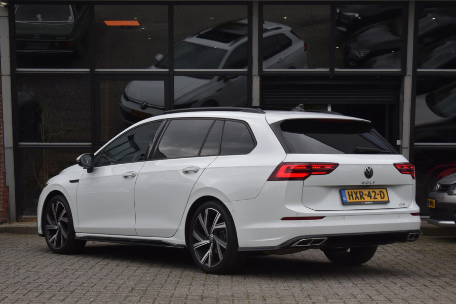 Volkswagen Golf 1.5 eTSI R-Line Business+ Pano Keyless Lane Camera Trekhaak Volkswagen Golf 1.5 eTSI R-Line Business+ Pano Keyless Lane Camera Trekhaak