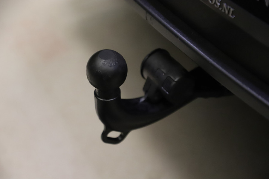 Porsche Macan 2.0 | 252PK | Luchtvering (PASM) | Pano | 14-Weg Comfortstoelen | Memory | Bose | Matrix-led | Stoelverw. | Trekhaak | Dealer on