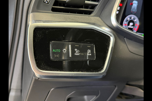 Audi A6 Avant 45 TDI quattro S edition ADAPTIEVE CRUISE CONTROL CAMERA PARKEERSENSOREN VOOR EN ACHTER STOELVERWARMING NAVI