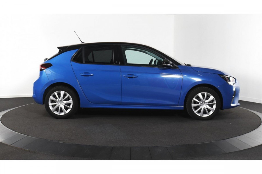 Opel CORSA-E Edition 50 kWh NAVIGATIE/AFWIJKENDE DAKLEUR/PARKEERSENSOREN ACHTER Opel CORSA-E Edition 50 kWh NAVIGATIE/AFWIJKENDE DAKLEUR/PARKEERSENSOREN ACHTER