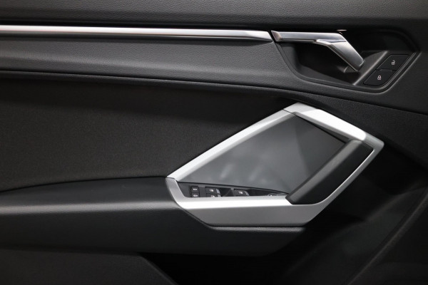 Audi Q3 40 TFSI quattro S Edition 190+PK S-LINE/LED/VIRTUAL/PANO/S.VERWARMING/20" LMV/CAM/ECC/12 MND GARANTIE!