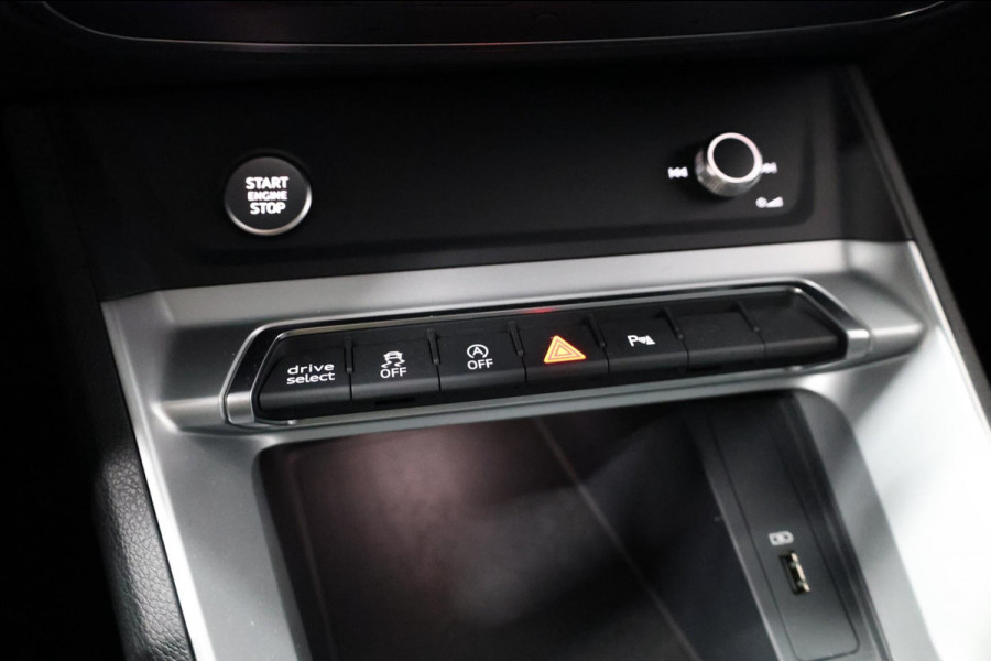 Audi Q3 40 TFSI quattro S Edition 190+PK S-LINE/LED/VIRTUAL/PANO/S.VERWARMING/20" LMV/CAM/ECC/12 MND GARANTIE!