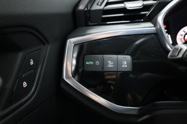 Audi Q3 40 TFSI quattro S Edition 190+PK S-LINE/LED/VIRTUAL/PANO/S.VERWARMING/20" LMV/CAM/ECC/12 MND GARANTIE!