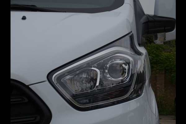 Ford Transit Custom 2.0 TDCI L2H1 Automaat Ford Transit Custom 2.0 TDCI L2H1 Automaat