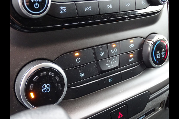 Ford Transit Custom 2.0 TDCI L2H1 Automaat Ford Transit Custom 2.0 TDCI L2H1 Automaat