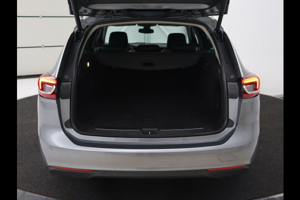 Opel Insignia 1.5 Turbo Innovation | Leder | Stoelverwarming | Camera | Carplay | Matrix LED | Navigatie | Comfortstoelen | Cruise control Opel Insignia 1.5 Turbo Innovation | Leder | Stoelverwarming | Camera | Carplay | Matrix LED | Navigatie | Comfortstoelen | Cruise control