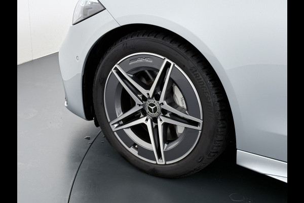 Mercedes-Benz C-Klasse 180 AMG Line | Pano Memory Keyless Digital 360 Camera Mercedes-Benz C-Klasse 180 AMG Line | Pano Memory Keyless Digital 360 Camera