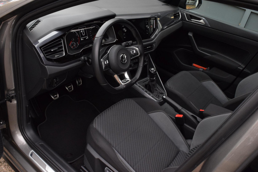 Volkswagen Polo R-Line|Open dak|LED|2xPDC|Carplay|ACC|Clima