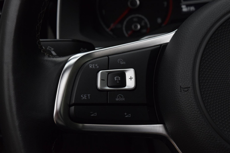 Volkswagen Polo R-Line|Open dak|LED|2xPDC|Carplay|ACC|Clima