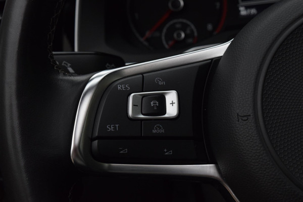 Volkswagen Polo R-Line|Open dak|LED|2xPDC|Carplay|ACC|Clima