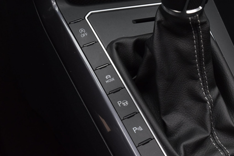 Volkswagen Polo R-Line|Open dak|LED|2xPDC|Carplay|ACC|Clima